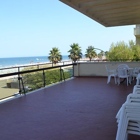 Albergo Quaglia Roseto Degli Abruzzi Extérieur photo