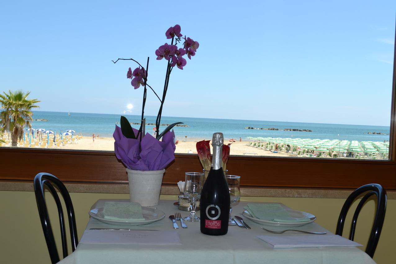 Albergo Quaglia Roseto Degli Abruzzi Extérieur photo