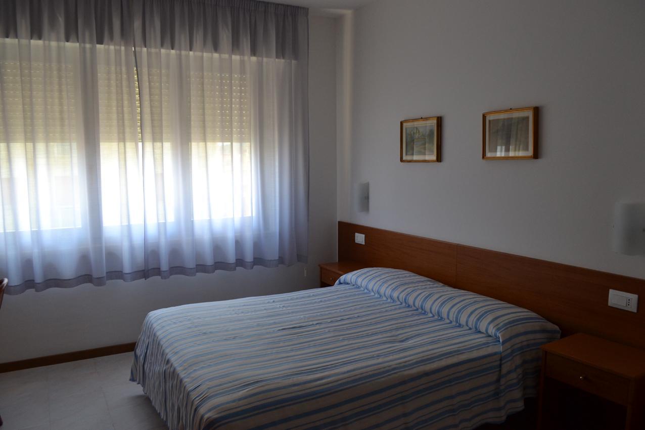 Albergo Quaglia Roseto Degli Abruzzi Extérieur photo