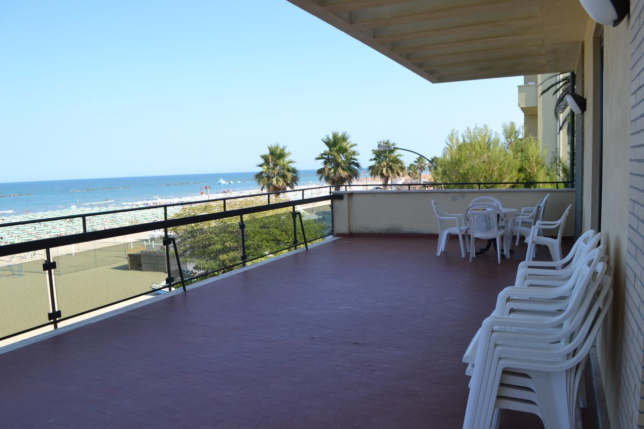 Albergo Quaglia Roseto Degli Abruzzi Extérieur photo